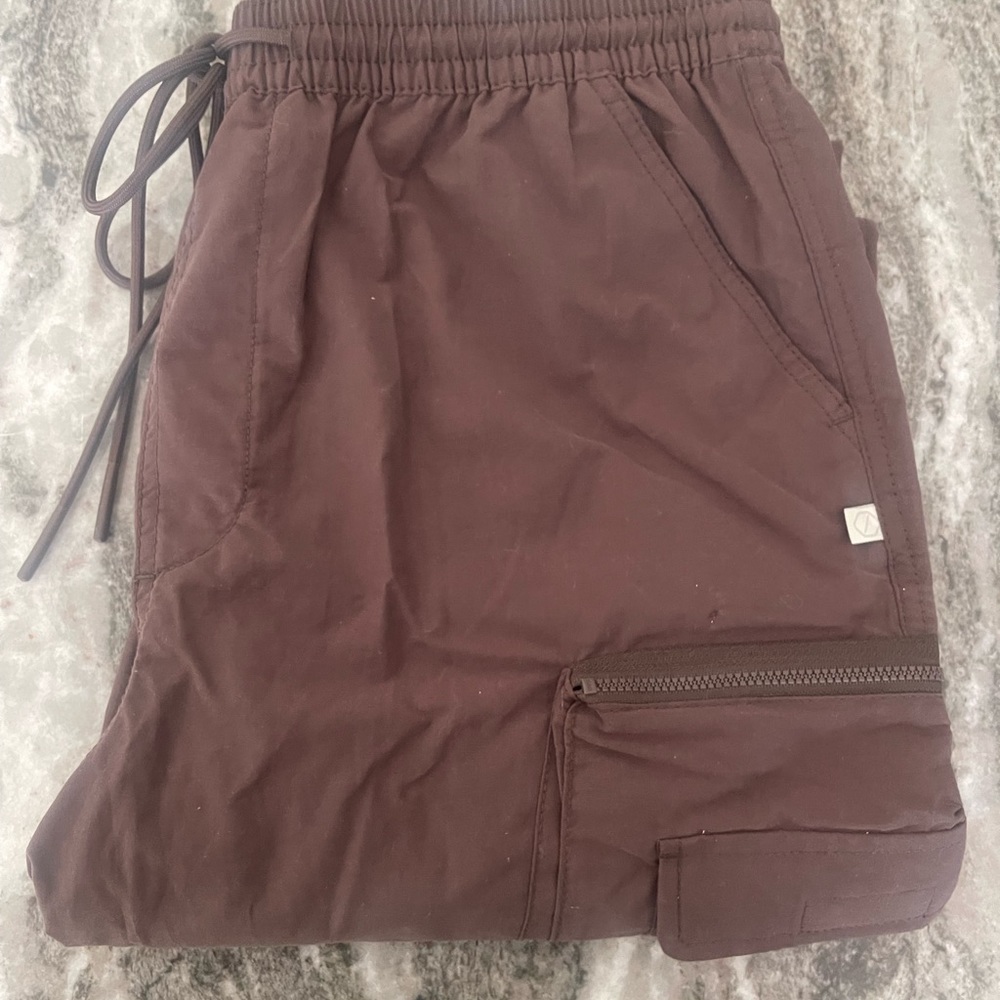 NWT🎁🎄Urban Outfitters Large Jogger Pants - Never worn - with tags - Picture 7 of 13